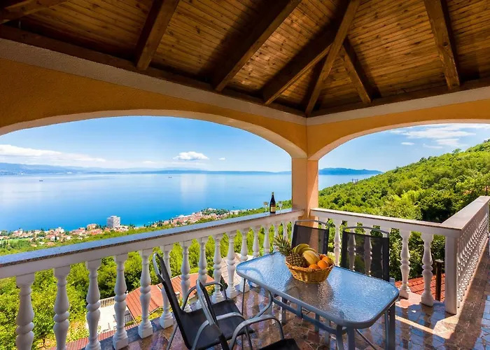 아파트 Panorama Opatija 마툴지